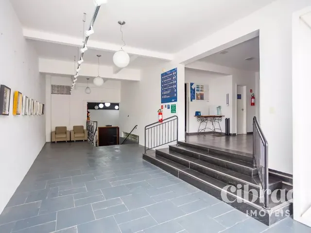 Prédio com 1136m², à venda, no bairro São Francisco em Curitiba