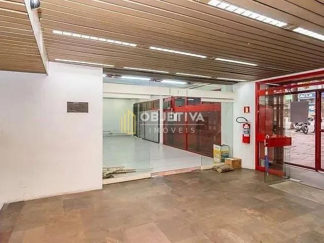 Prédio para alugar, no bairro Rio Branco em Porto Alegre