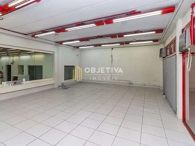 Prédio para alugar, no bairro Rio Branco em Porto Alegre