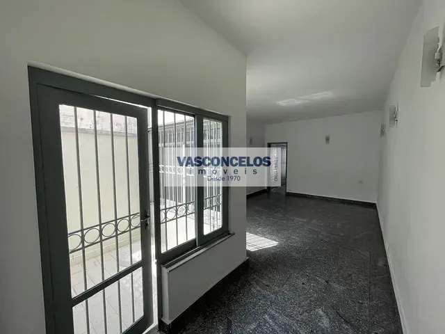 Prédio com 200m², para alugar, no bairro Centro em São José dos Campos