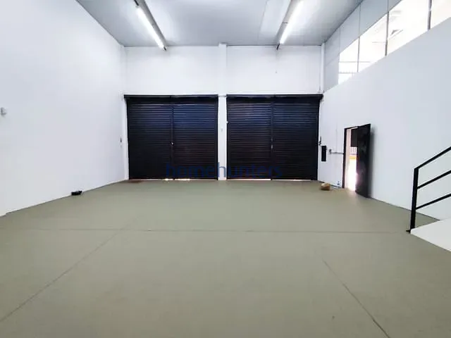 Galpão / Barracão com 550m², para alugar, no bairro Jardim do Trevo em Campinas