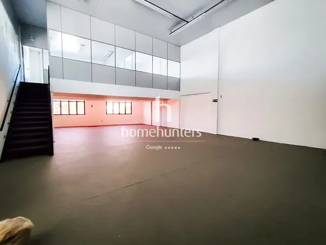 Galpão / Barracão com 550m², para alugar, no bairro Jardim do Trevo em Campinas