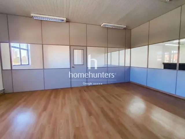 Galpão / Barracão com 550m², para alugar, no bairro Jardim do Trevo em Campinas