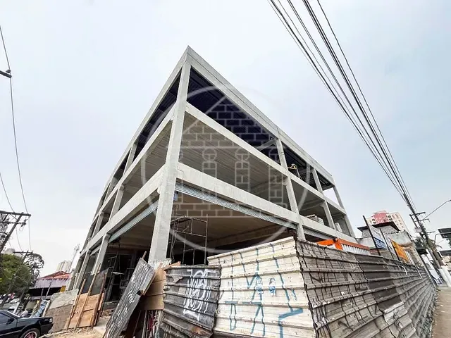 Prédio com 2100m², para alugar, no bairro Vila Isa em São Paulo