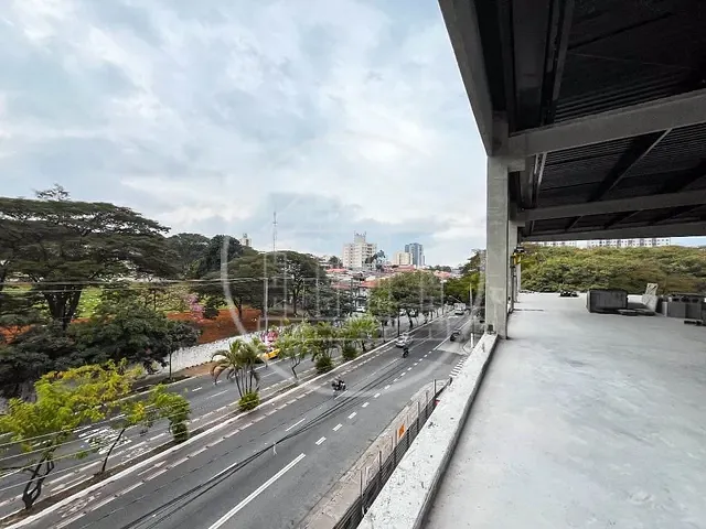 Prédio com 2100m², para alugar, no bairro Vila Isa em São Paulo