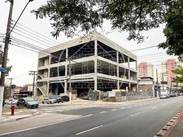 Prédio com 2100m², para alugar, no bairro Vila Isa em São Paulo