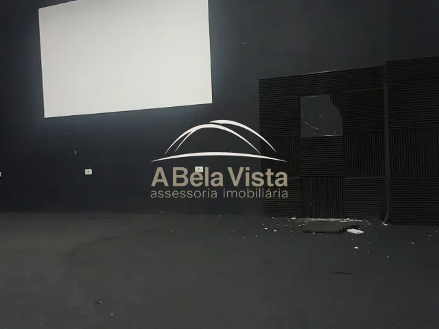 Prédio para alugar, no bairro Centro em Osasco
