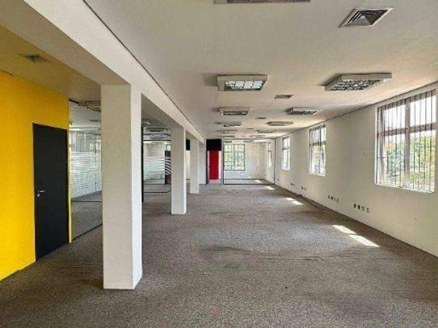 Prédio com 1000m², à venda ou para alugar, no bairro Vila Hamburguesa em São Paulo