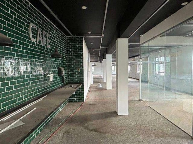 Prédio com 1000m², à venda ou para alugar, no bairro Vila Hamburguesa em São Paulo