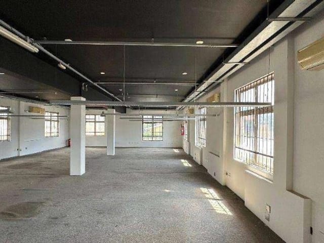 Prédio com 1000m², à venda ou para alugar, no bairro Vila Hamburguesa em São Paulo