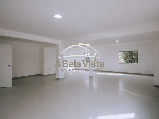 Prédio com 1300m², para alugar, no bairro Vila Osasco em Osasco
