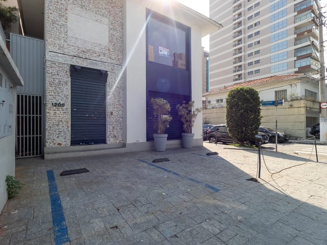 Foto do Prédio - Casa comercial para venda em Itaim Bibi, 280m² | Lares e Andares Imóveis