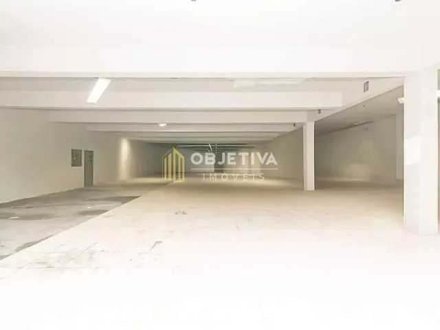 Prédio para alugar, no bairro Moinhos de Vento em Porto Alegre