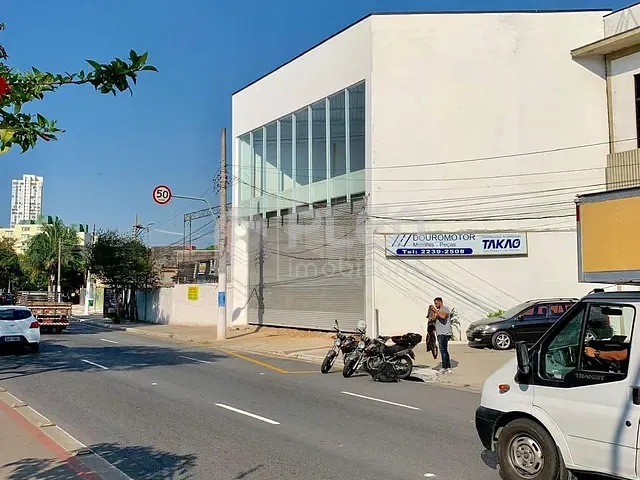 Prédio para alugar, no bairro Imirim em São Paulo