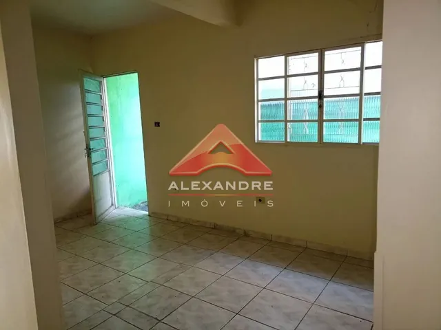 Prédio com 300m² 3 quartos e 2 banheiros, à venda, no bairro Vila Industrial em São José Dos Campos