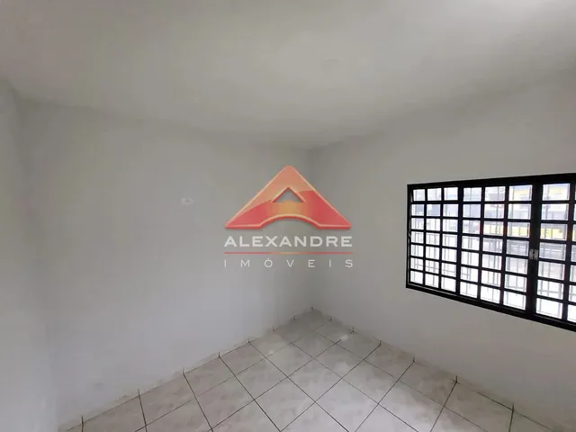 Prédio com 300m² 3 quartos e 2 banheiros, para alugar, no bairro Vila Industrial em São José Dos Campos