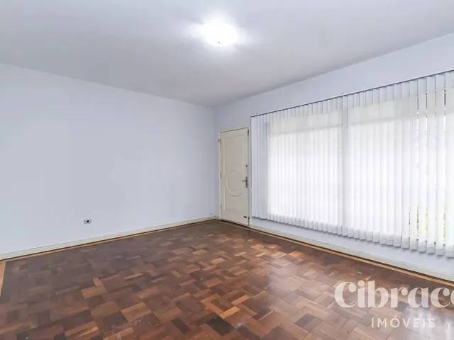 Prédio para alugar, no bairro Bom Retiro em Curitiba