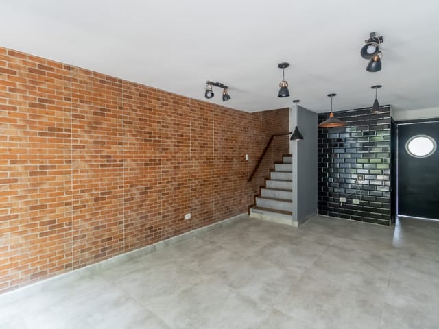 Foto do Prédio - Casa comercial para venda em Chácara Santo Antônio (Zona Sul), 120m² | Lares e Andares Imóveis