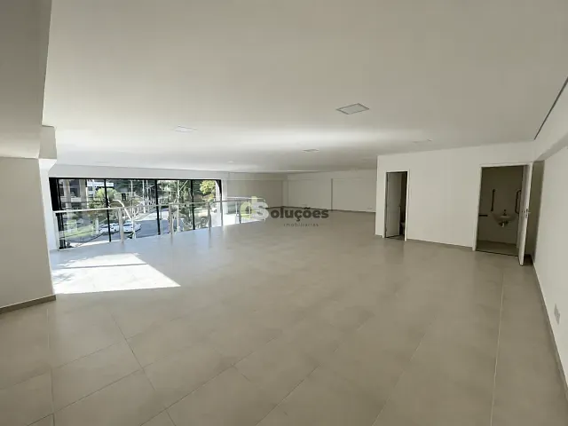 Prédio para alugar, no bairro Vila Olímpia em São Paulo
