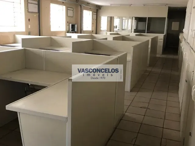 Prédio com 2300m², para alugar, no bairro Jardim Bela Vista em São José dos Campos