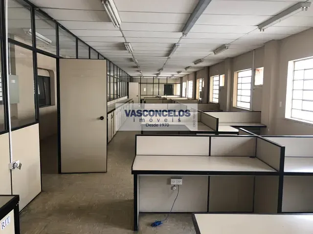 Prédio com 2300m², para alugar, no bairro Jardim Bela Vista em São José dos Campos