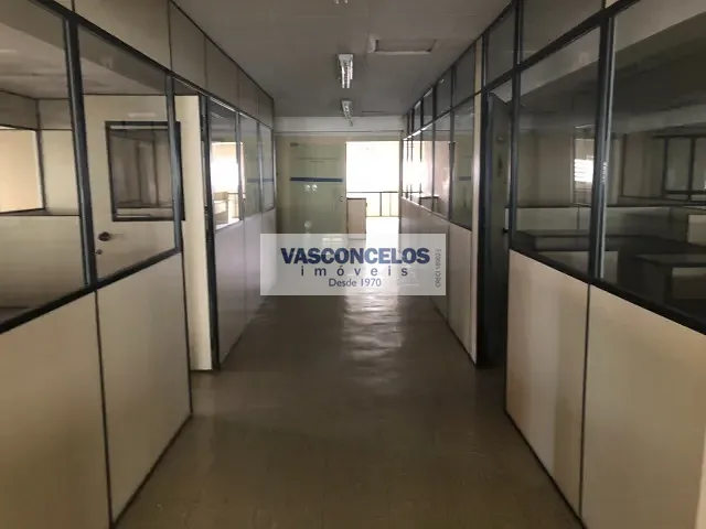Prédio com 2300m², para alugar, no bairro Jardim Bela Vista em São José dos Campos