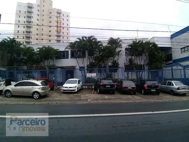 Galpão / Barracão com 2000m², à venda, no bairro Engenheiro Goulart em São Paulo