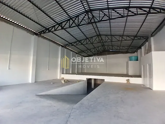 Prédio para alugar, no bairro Pátria Nova em Novo Hamburgo