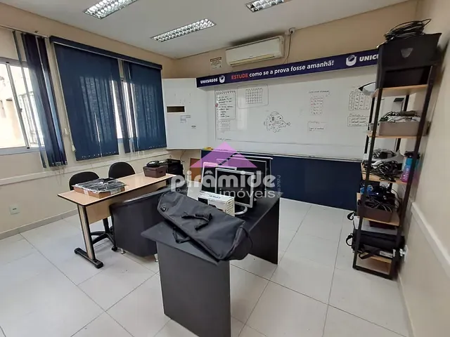 Prédio com 315m², à venda ou para alugar, no bairro Jardim São Dimas em São José dos Campos