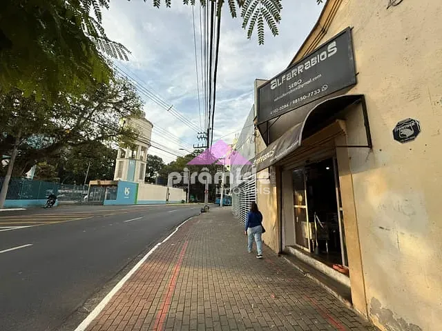 Prédio com 255m², à venda, no bairro Jardim São Dimas em São José dos Campos