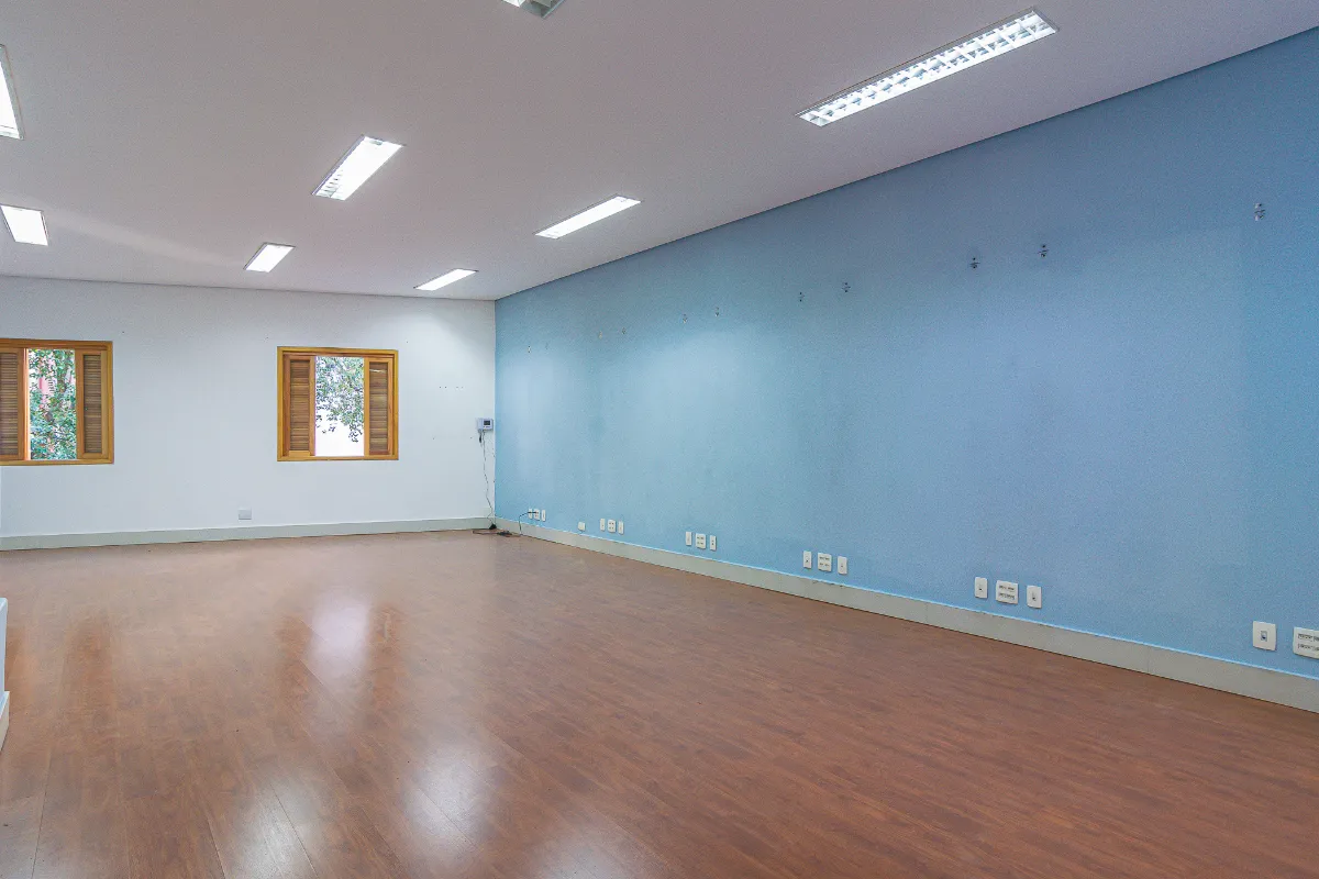 Casa comercial para venda em Higienópolis, 108m²
