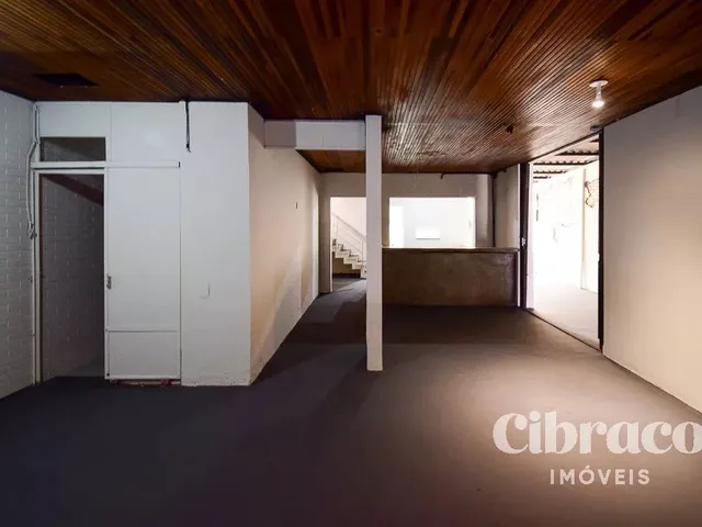 Prédio para alugar, no bairro São Francisco em Curitiba