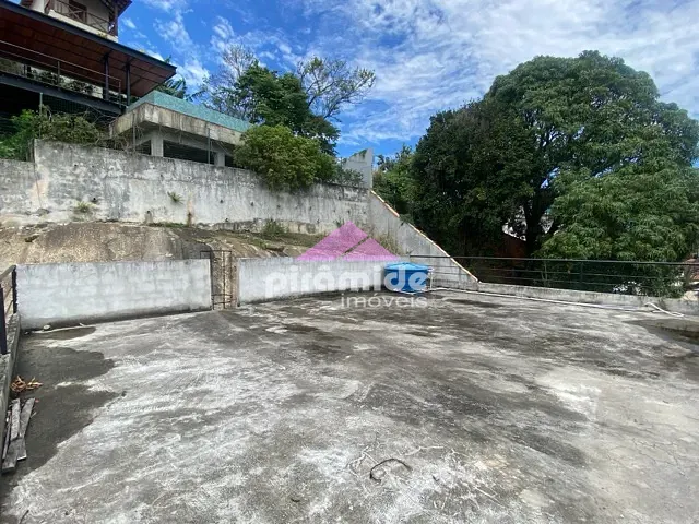 Prédio com 500m², à venda, no bairro Itaguassú em Ilhabela