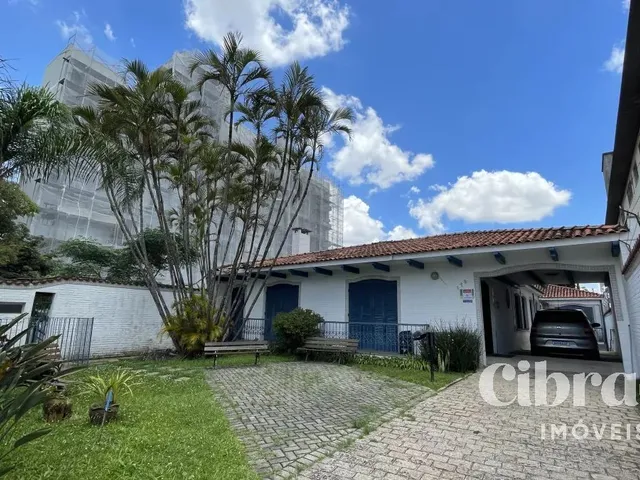 Prédio para alugar, no bairro Alto da Glória em Curitiba