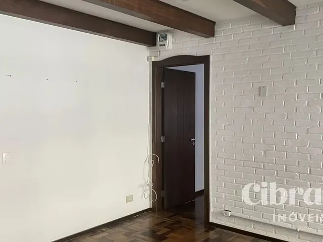 Prédio para alugar, no bairro Alto da Glória em Curitiba