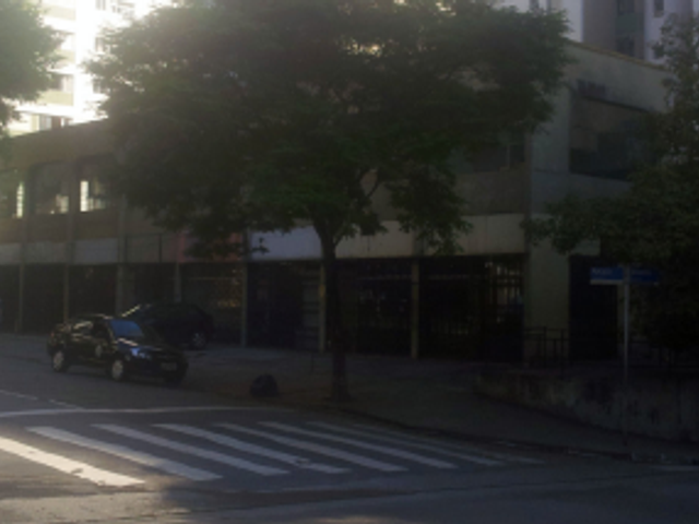 Prédio para alugar, no bairro Moema em São Paulo