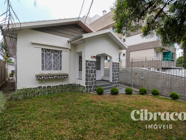 Prédio para alugar, no bairro Bom Retiro em Curitiba