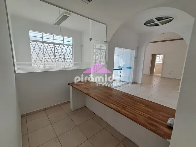 Prédio com 1050m², à venda ou para alugar, no bairro Centro em Jacareí