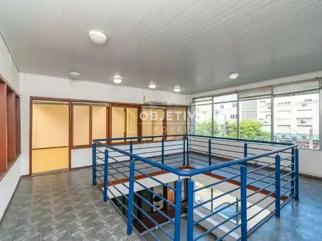 Prédio com 1000m², à venda, no bairro Auxiliadora em Porto Alegre