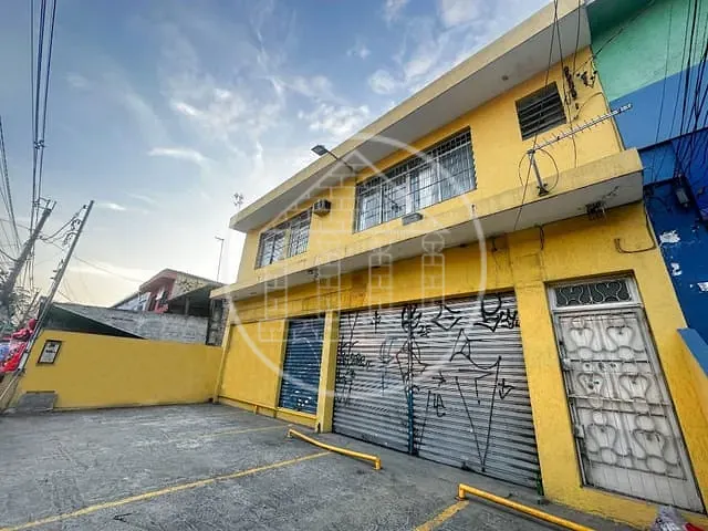Prédio com 271m², para alugar, no bairro Jardim Angela em São Paulo