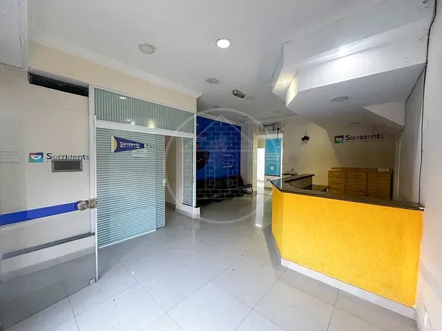 Prédio com 271m², para alugar, no bairro Jardim Angela em São Paulo