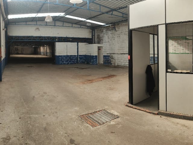 Prédio com 1240m², para alugar, no bairro Planalto Paulista em São Paulo