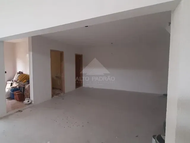Prédio com 132m², para alugar, no bairro Cidade São Jorge em Santo André