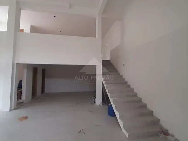 Prédio com 132m², para alugar, no bairro Cidade São Jorge em Santo André