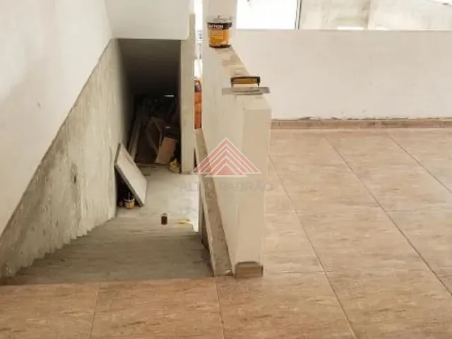 Prédio com 132m², para alugar, no bairro Cidade São Jorge em Santo André