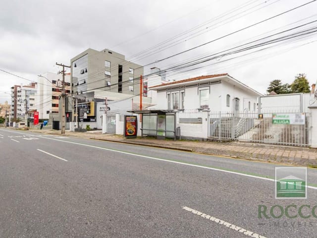 Prédio para alugar, no bairro Centro em Curitiba