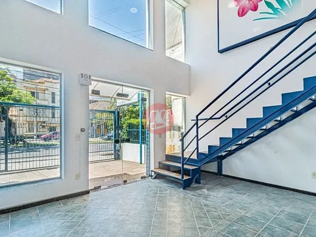 Prédio com 237m², à venda, no bairro Rio Branco em Porto Alegre