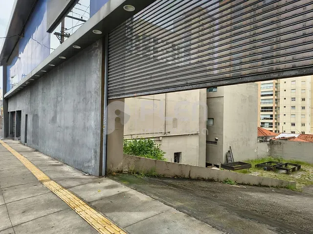 Prédio com 1430m², à venda, no bairro Santana em São Paulo