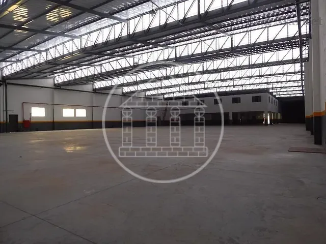 Prédio com 2600m², à venda, no bairro Vila Monumento em São Paulo