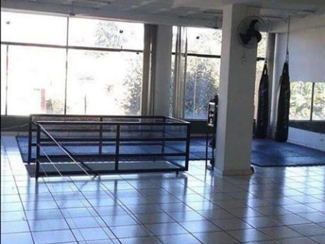 Prédio com 1100m², à venda, no bairro Vila Irmaos Arnoni em São Paulo